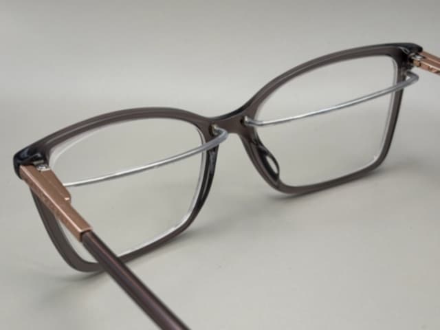 Custom Ptosis Crutch Fitting